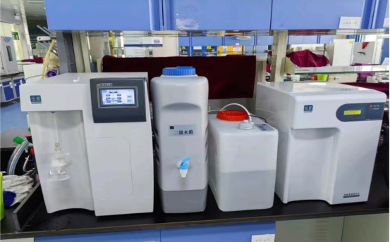 新超純水系統(tǒng)機(jī)型.jpg
